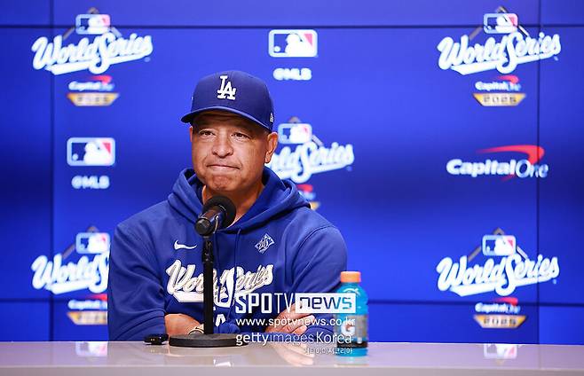 김혜성과 대결서 '꽈당', 망신당한 로버츠 감독…하지만