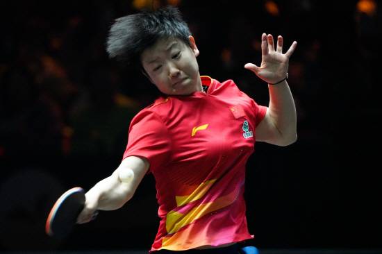 여자탁구 세계 1·2위, '전세계 12위 대학 대학원' 무시험 동시 합격으로 '시끌'…中