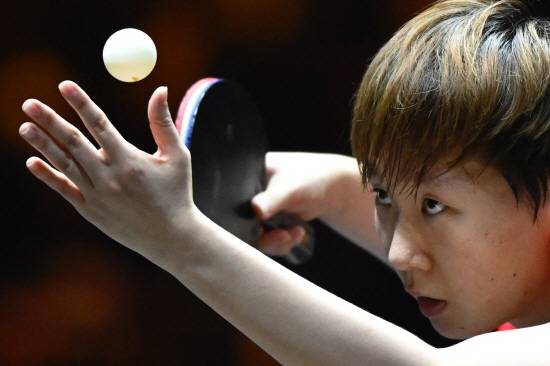 여자탁구 세계 1·2위, '전세계 12위 대학 대학원' 무시험 동시 합격으로 '시끌'…中