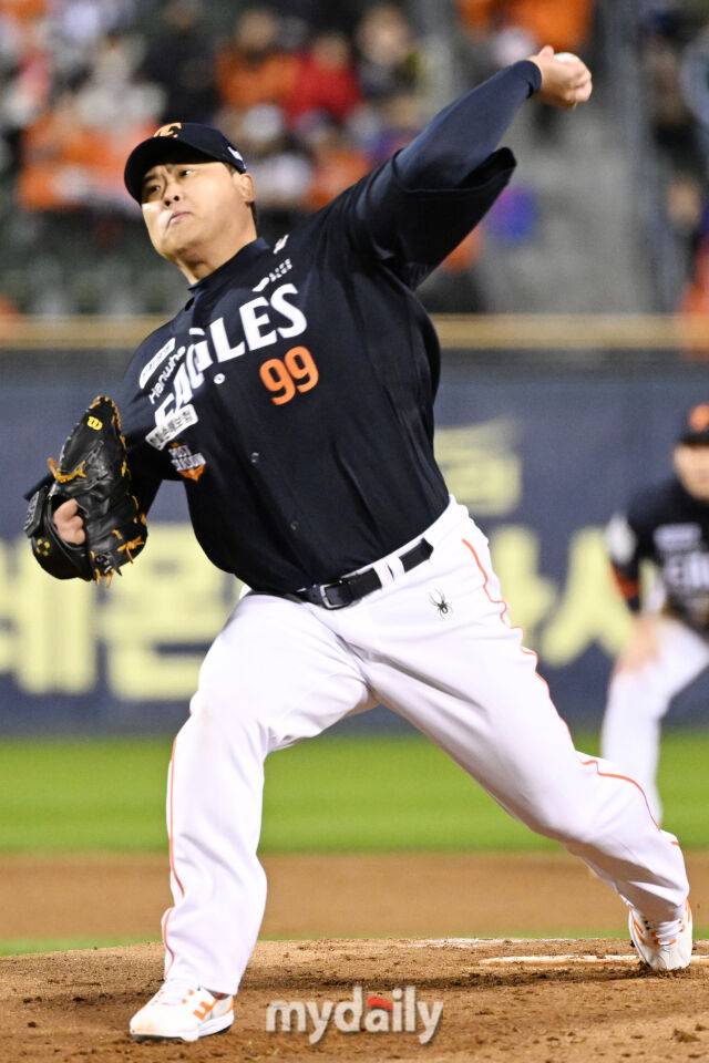 “(류현진)던지겠다고 얘기한 것 같은데…” 한화는 벼랑 끝이다, 폰와가 해줬으니 류문이 해줄 시간이다[MD대전 KS5]