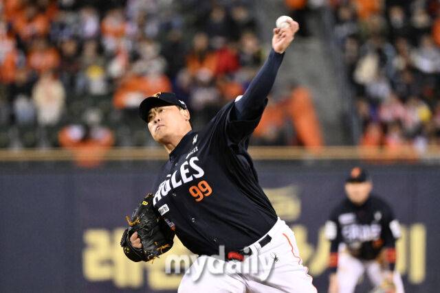 “(류현진)던지겠다고 얘기한 것 같은데…” 한화는 벼랑 끝이다, 폰와가 해줬으니 류문이 해줄 시간이다[MD대전 KS5]