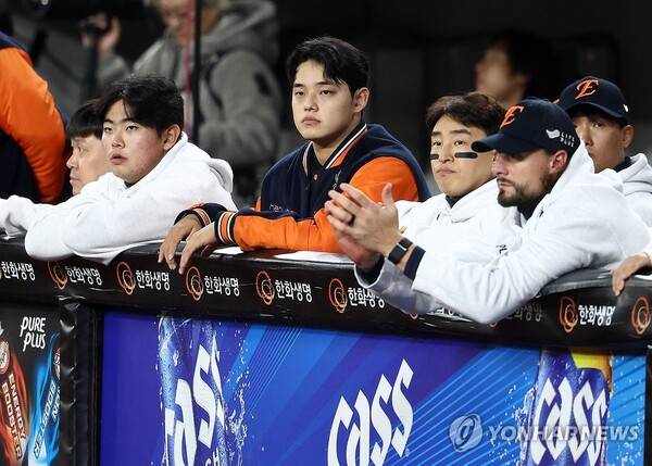 '충격의 1이닝 강판'… 한화는 왜 문동주를 조기 교체했나[KS5]