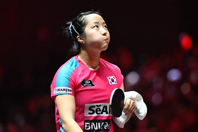 女 탁구 간판 신유빈, WTT 몽펠리에 대회에서 3-0 완승...양샤오신 꺾고 16강 진출