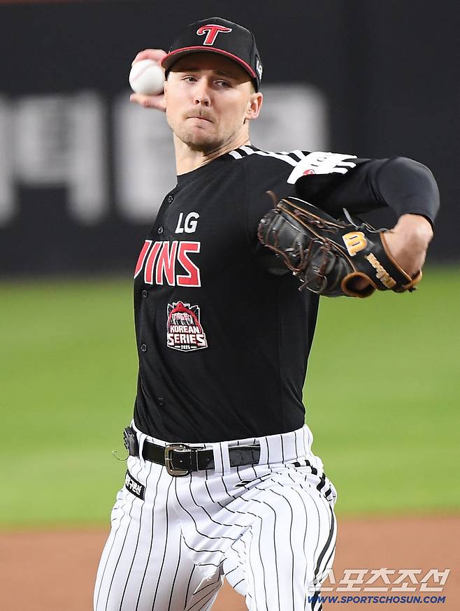 '2025 최강팀은 LG 트윈스' 4승1패 징검다리 우승, V4 완성. 3년간 두번 우승 염경엽, 명장에 오르다[KS5 리뷰]