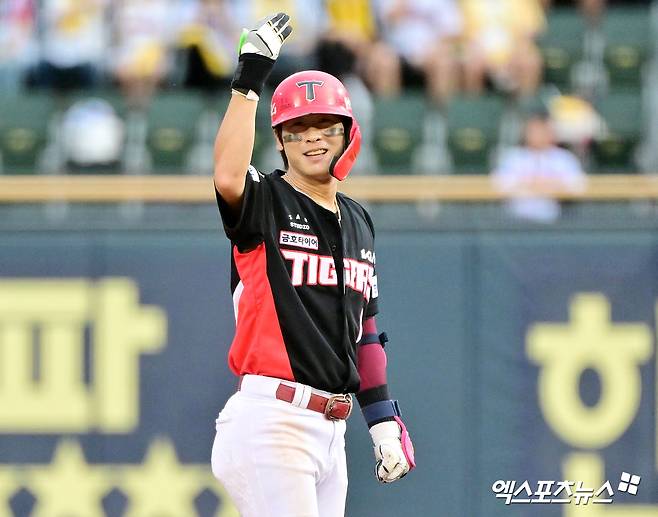 '돈복 터졌다' 롯데·KT·KIA 3파전? 박찬호 몸값 어디까지 치솟나…이러다 진짜 70억 넘을라