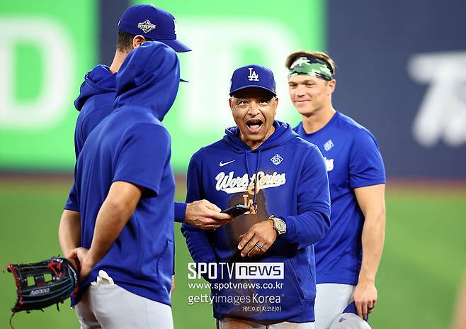 '충격' 김혜성에 굴욕 당한 감독, “썩은 우유” 비판에도 김혜성 16G 연속 선발 제외… 이 선수에도 밀리다니