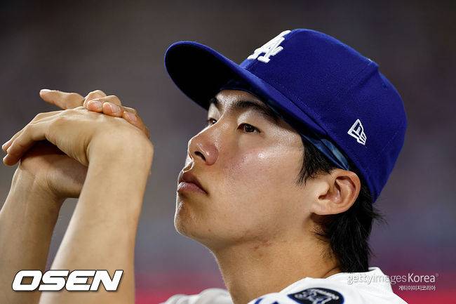 드디어 라인업 변화 준 로버츠 감독, 8푼 타자는 결국 빠졌지만…또또또또또또 KIM은 벤치 대기 '충격' [WS6]