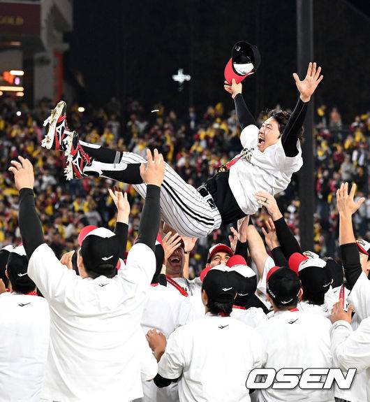 ‘우승 캡틴→FA 최대어’ 박해민 벌써 거취 결정했나, LG팬 앞에서 직접 선언했다 “멋진 LG와 재계약하고 싶다” [KS5]