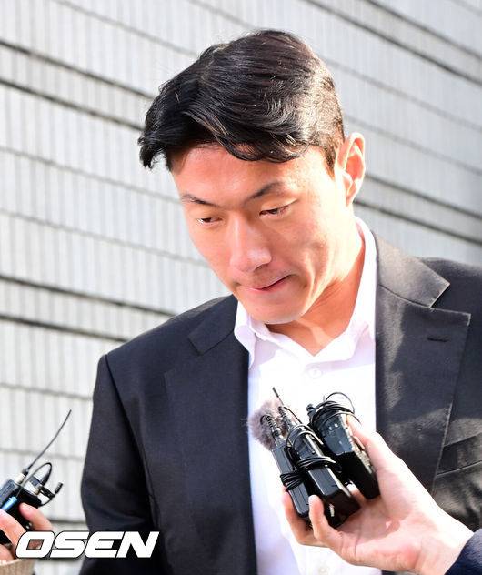 '불법촬영 후 추락' 황의조, 알라니아스포르에서도 외면... 법정에서 월드컵 언급했던 황의조, 지금은 교체명단 한켠