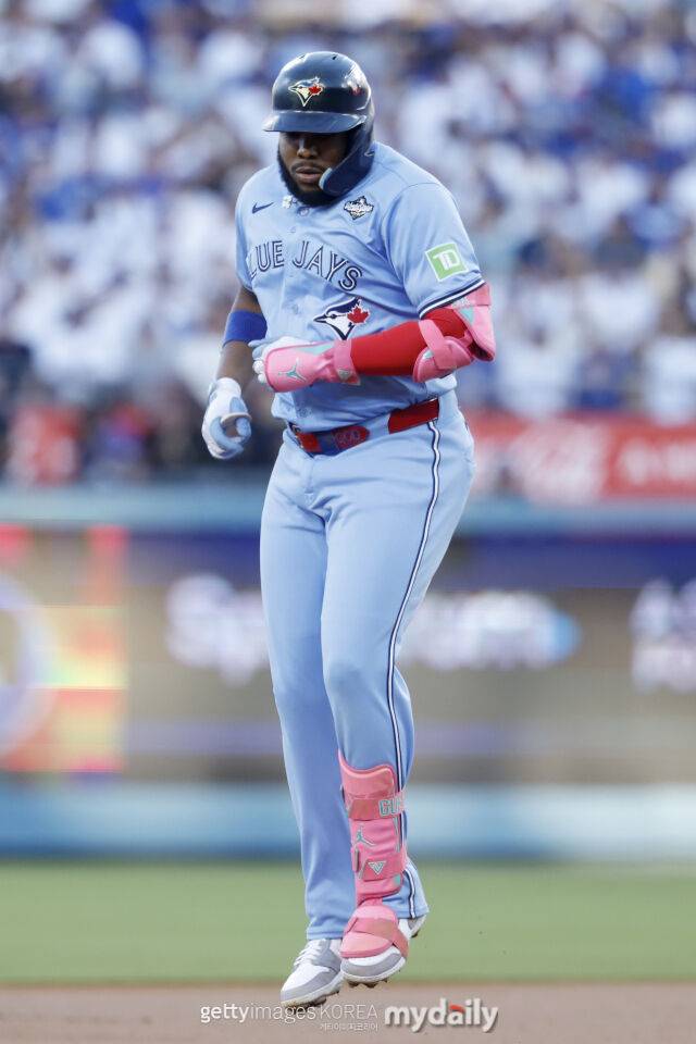 '이래서 7127억 안겼구나' 괴수의 아들, PS 8홈런 15타점 OPS 1.337 맹타→ML 최초 기록 썼다