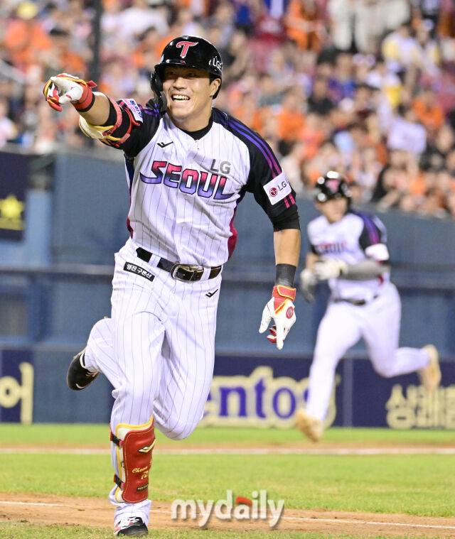 '트레이드가 신의 한 수로' 이적 후 우승, 정작 복덩이는 크게 기뻐하지 못했다