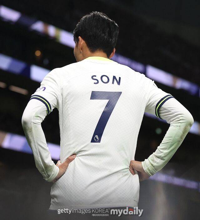 쏘니 떠나고 '매출 폭락'....더 이상 'SON+등번호 7번' 유니폼이 없다, 충격적인 스토어 상황