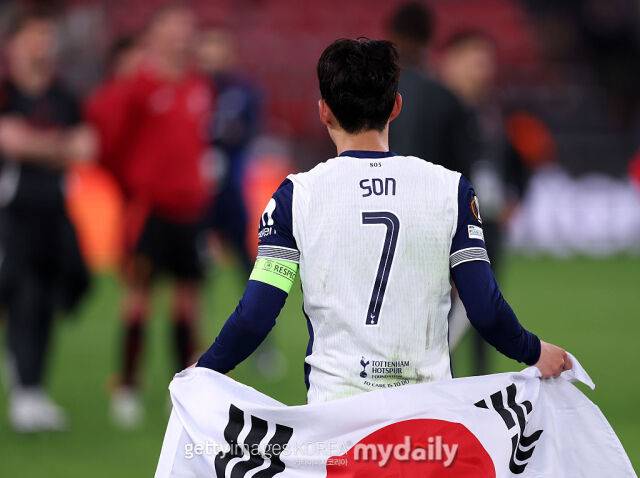 쏘니 떠나고 '매출 폭락'....더 이상 'SON+등번호 7번' 유니폼이 없다, 충격적인 스토어 상황