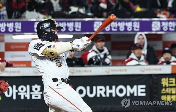 눈앞에서 놓친 KS 반지… 손아섭, 내년에도 한화와 동행할 수 있나