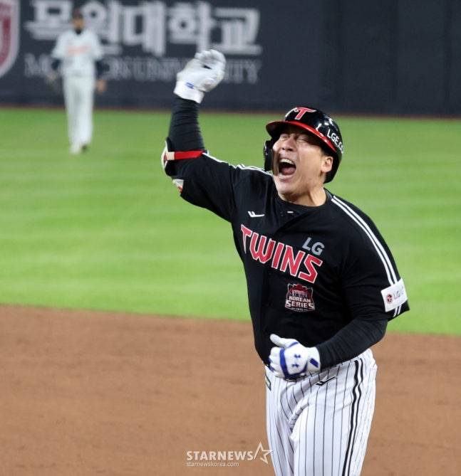 '100억설' FA 김현수 '진짜' 두산 컴백하나