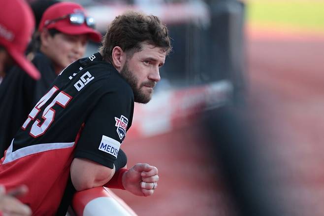 기아는 왜 35홈런 타자를 포기하려 할까… 낮은 타율 때문? 그보다 더 결정적 이유 있다