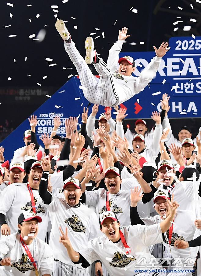 LG 살린 기적의 4차전 9회 비하인드