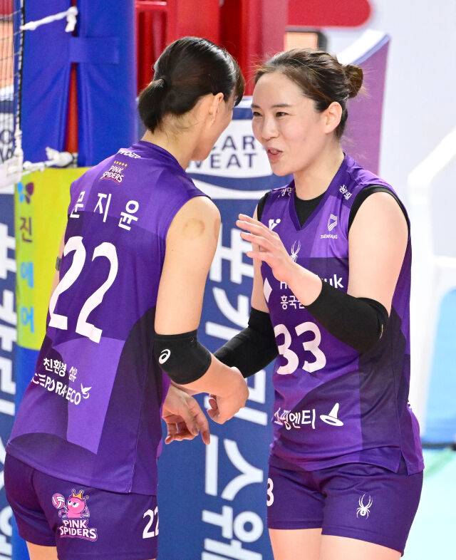 김연경 예능 효과인가, 흥국생명 입단한 배구 예능 '원더독스 세터'...3연패 흥국생명 구할 수 있을까 [유진형의 현장 1mm]