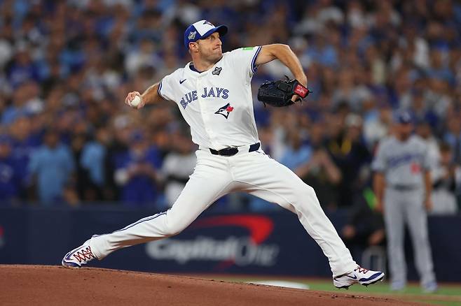 '이게 빅리그 221승 투수다' 슈어저, 다저스 상대 4⅓이닝 1실점…최고 154km