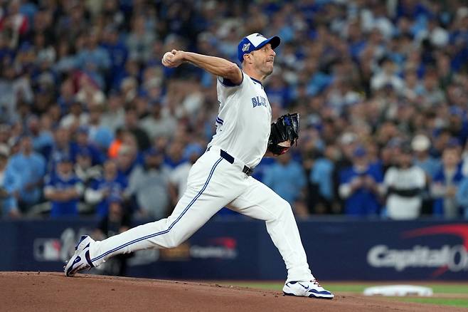 '이게 빅리그 221승 투수다' 슈어저, 다저스 상대 4⅓이닝 1실점…최고 154km