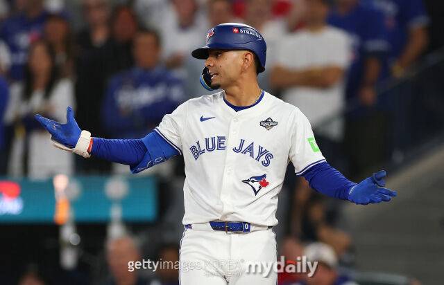 정말 다 보여준다, 월드시리즈 7차전 '벤치 클리어링'이라니…다저스 1-3 열세, 흐름 달라질까?