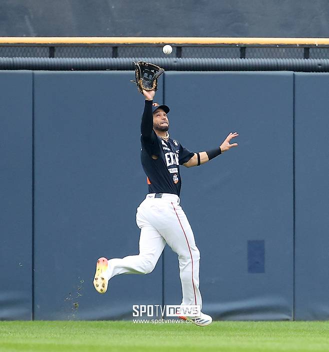 홈런 10방으로는 부족한가…내년엔 1위 노려야 할 한화, 외국인타자는 어떤 선택을 해야하나