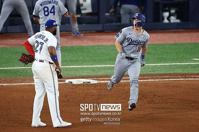 '김혜성 극적 출전' 다저스 9회 동점포→11회 결승포→야마모토 3승 대역전 드라마…2년 연속 WS 우승 쾌거