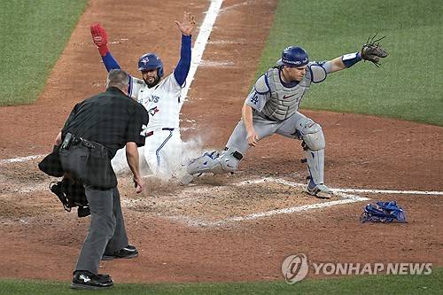 '日동원 탄생' 어제 96구 던진 야마모토, 9회말 1사 1,2루 끝내기 막다