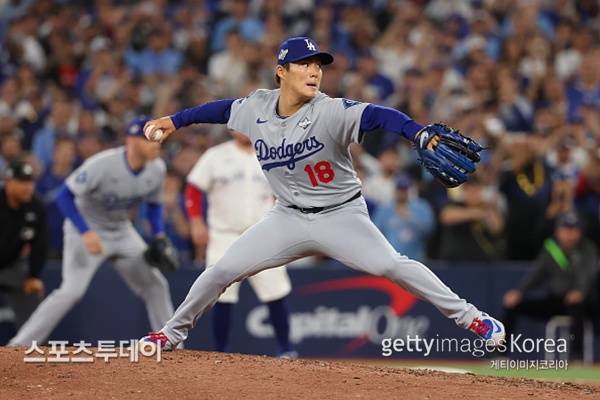 '야마모토 역투+김혜성 출전' 다저스, 토론토 꺾고 2년 연속 월드시리즈 우승
