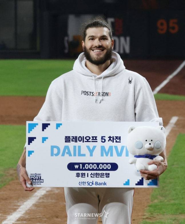 의미심장 인사 남긴 폰세