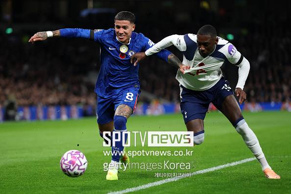 SON, 얼마나 많은 짐을 지고 있던 겁니까...토트넘 떠나자 곧바로 붕괴→판 더 펜, 감독 인사 패싱 논란