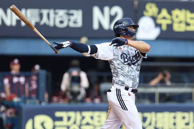 “FA 다 잡아주세요” 두산 새 감독이 부탁했다… ‘115억’ 김재환은 이제 얼마 줘야 하나