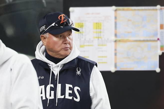 ‘PO 탈락’ 삼성과는 완전히 다른 온도 차, ‘용두사미’로 끝난 한화의 가을야구