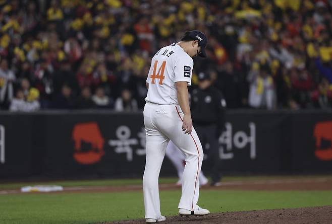 ‘PO 탈락’ 삼성과는 완전히 다른 온도 차, ‘용두사미’로 끝난 한화의 가을야구