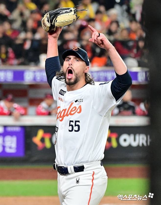 '폰세 떠나겠지만' 117구 투혼 와이스 한화 남는다?…