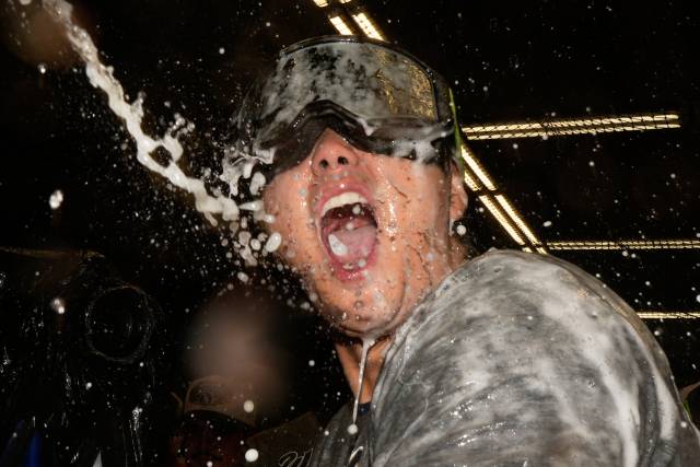 9회초 들어갈 때 우승 확률 91.7%였는데···가슴 찢어진 토론토 블루제이스