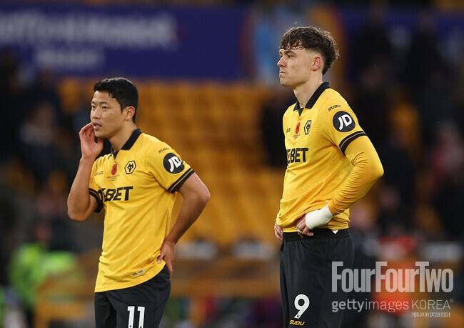 [오피셜] '희찬아 굿바이' 황희찬 2부 강등 위기 내몰고 떠난다...'10경기 무승' 울버햄튼, 페레이라 감독 경질