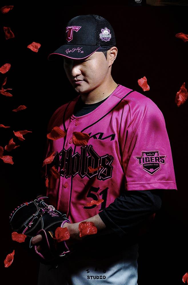 '44년 사상 최초 대기록' 왜 웃지 못했나…