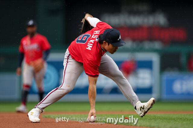 ‘충격’ 김하성 또 FA 재수계약? 1년 1800만달러 전망…“훌륭한 수비형 유격수이자 ML 평균 공격력”