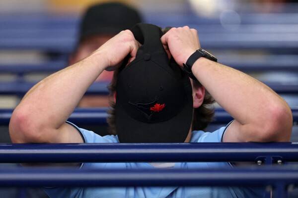 '김혜성처럼 질주하지 그랬어', 역사 바꿀 수 있었지만…소극적 주루 전략에 비난 폭탄