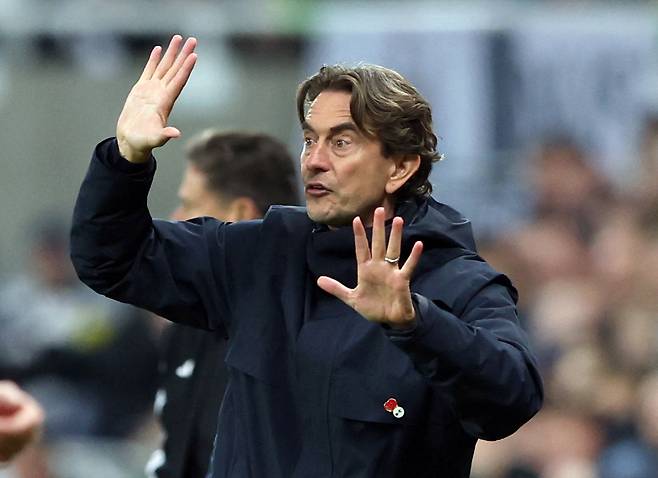 손흥민도 슬퍼하겠다...스승 선임→4개월 만에 파격 경질, 프랭크도 똑같이 된다? 토트넘 최악 상황, 심각 분석