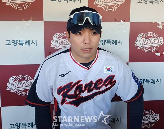 박진만 재계약 소식 접한 김영웅 싱글벙글