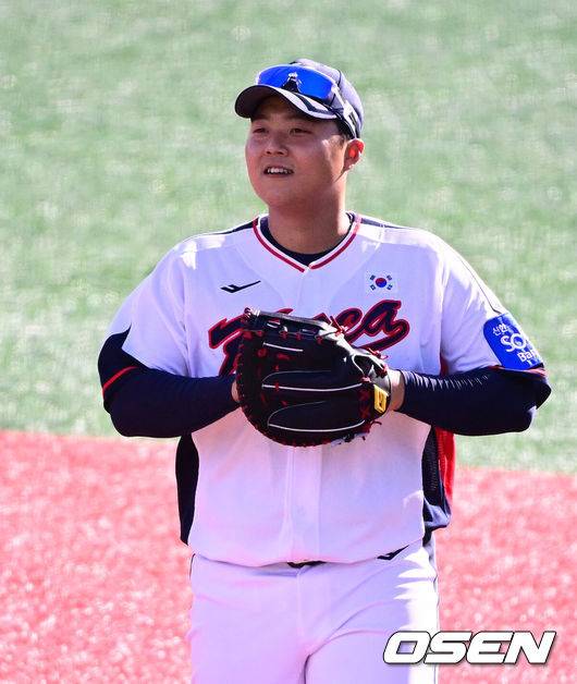 “솔직히 가장 큰 고민” 왜 3루수만 5명 뽑았나…행복한 고민의 해법 무엇일까 [오!쎈 고양]