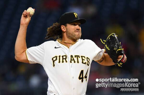 '韓 4관왕' 폰세, 美 '30조 재벌 구단주'와 손 잡나?...'가성비 끝판왕 FA'에 과거 인연까지 소환