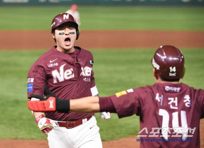 전격 은퇴 선언 '국민 거포', 혼이 서린 고척돔으로 돌아온다고? 선수, 코치 다 안 되는데 어떻게?