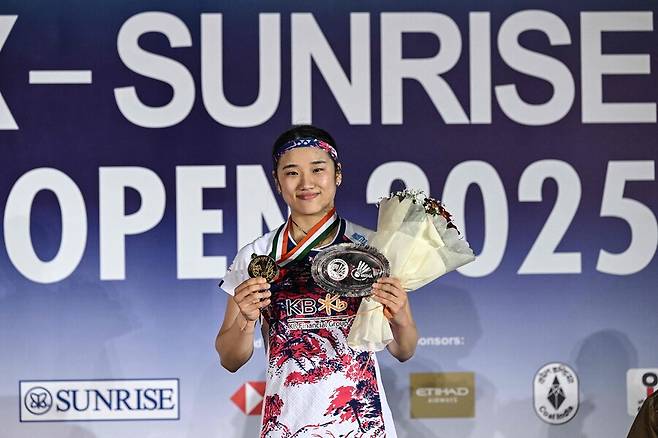 굴복 선언! 안세영에 패패패패패패패…中