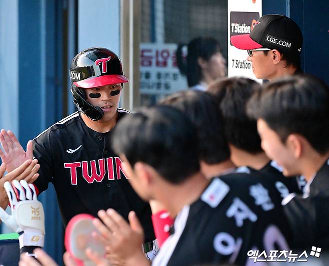 LG 우승하고 '슬펐다'니 왜일까…KS 수비 하이라이트 만든 이적생,