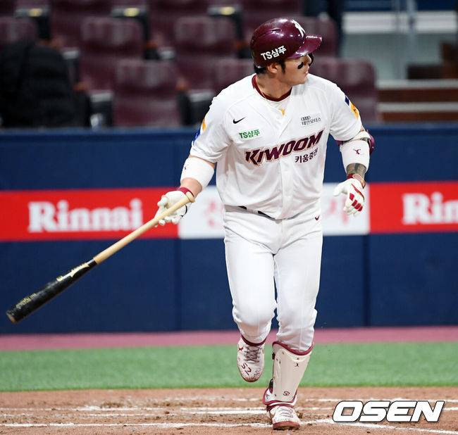 히어로즈의 파격, 은퇴한 ‘국민 거포’ 위해 전례없는 코치 신설…박병호 고척돔 은퇴식까지 열어주나