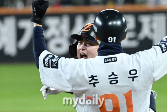 김경문은 김현수와 나성범을 그렇게 키웠다…문현빈 내년엔 어떨까, 대전 로컬보이는 한화 프차로 큰다