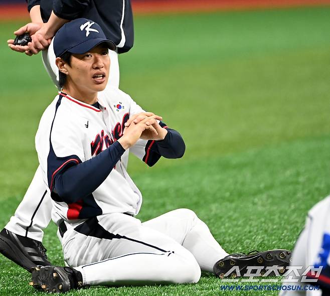 LG 우승 시킨, GG 예약한 KBO 최강 2루수인데, 대표팀에서는 주전 위태 왜? [고척 현장]